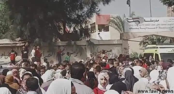 أول أيام الدخول المدرسي مصر .. وفاة طالبة وإصابة 15 أخريات في انهيار درج مدرسة 