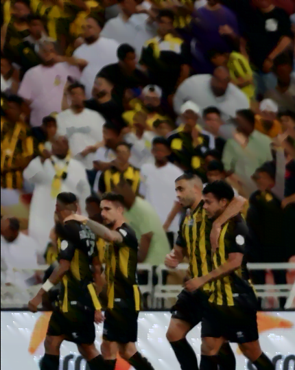 الاتحاد يهزم الفتح ويتقدم لوصافة الدوري السعودي