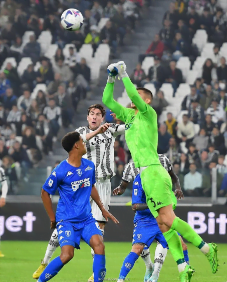 فُوز يوفنتوس ضد إمبولي 4-0 في الدوري الإيطالي