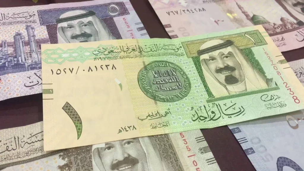 سعر صرف الريال السعودي في البنوك اليوم الأربعاء 12-10-2022 