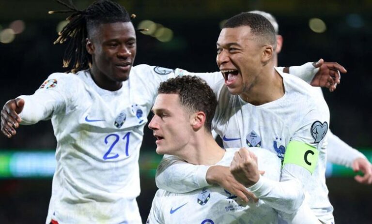 بافارد يمنح فرنسا الفوز على طبق من ذهب بفضل تسديدته