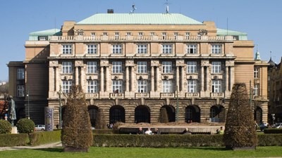 جامعة تشارلز في براغ
