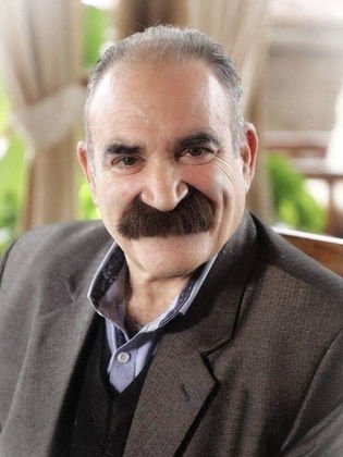 وفاة الفنان غسان مكانسي، عن عمر يناهز 74 عاماً