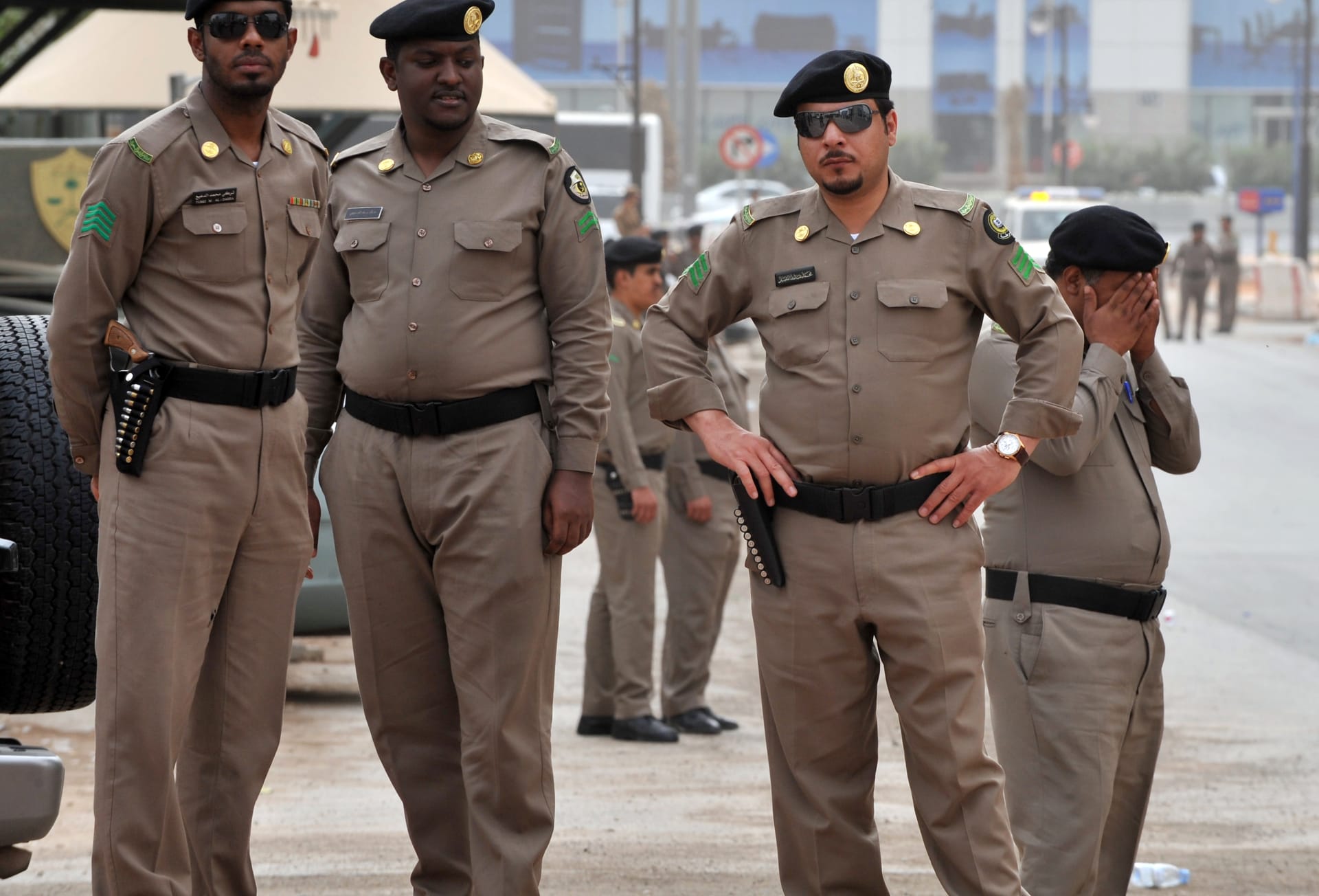 شرطة الرياض تقبض على مقيم فلسطيني لسرقته 2.4 مليون ريال